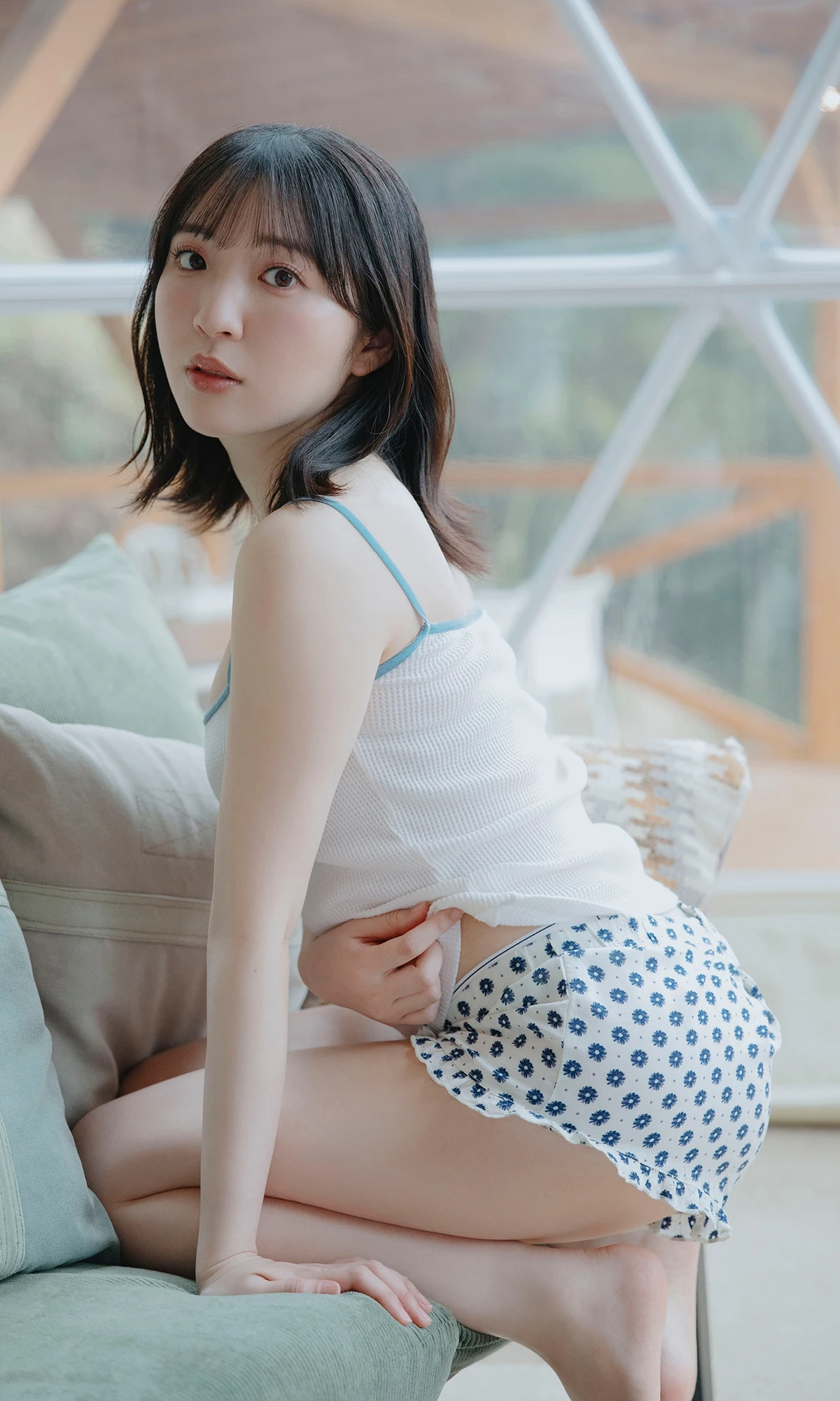 【大増量】豊田萌絵写真集「Day by Day」 4枚目
