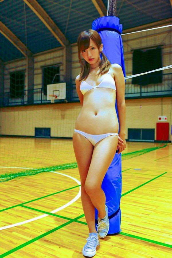 鎌田紘子 ビキニ画像!抜群のスタイルがたまらない! 18枚目