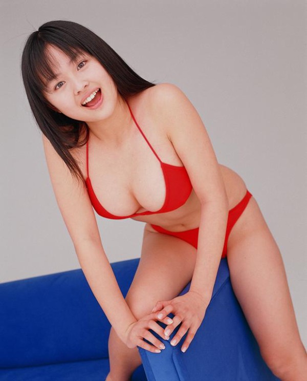 桐村萌絵 ビキニ画像!若い頃のかわいさがたまらない! 13枚目