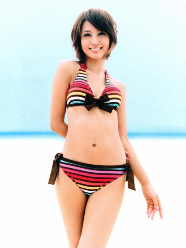 加藤夏希 ビキニ画像!若い頃の抜群スタイルがたまらない! 15枚目
