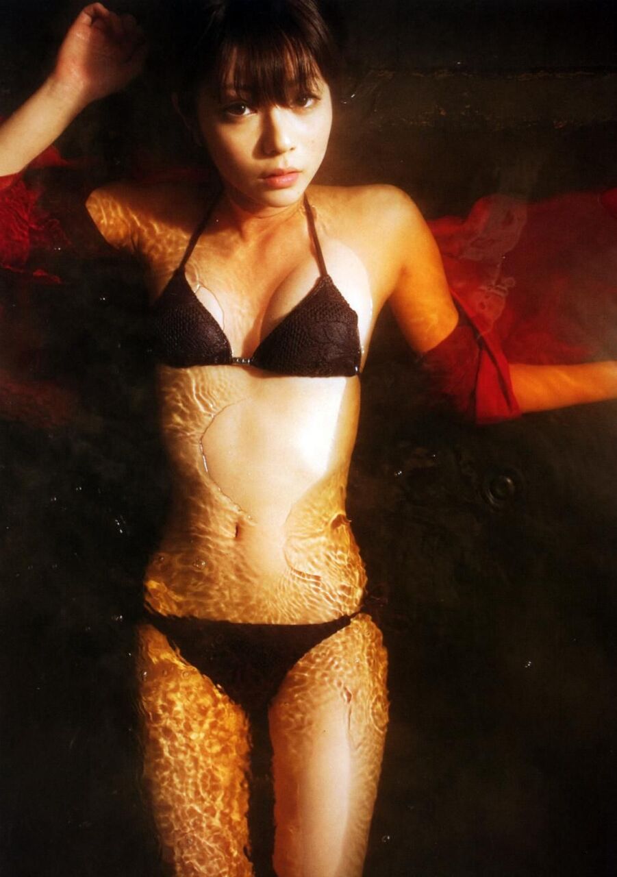 芳賀優里亜 ビキニ画像!若い頃のかわいさがたまらない! 4枚目