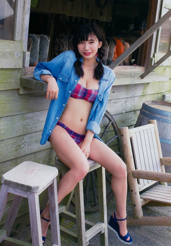 小倉優香 ビキニ画像!抜群のスタイルがたまらない! 8枚目