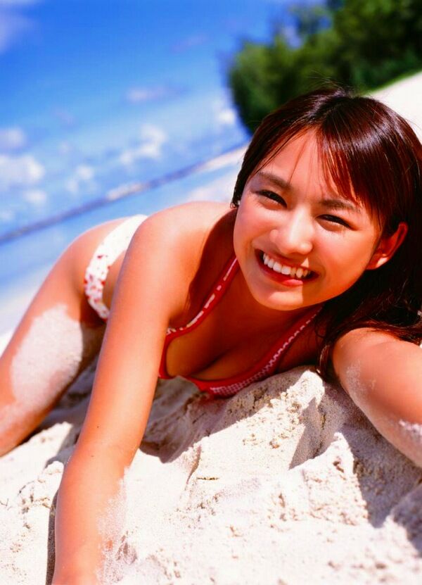 鎌田奈津美 ビキニ画像!若い頃のかわいさがたまらない! 17枚目