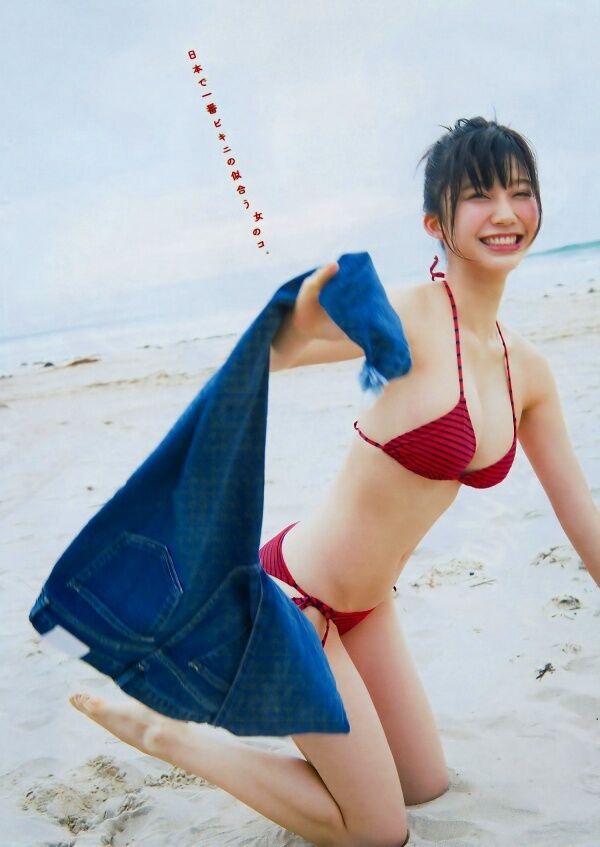 小倉優香 ビキニ画像!抜群のスタイルがたまらない! 16枚目