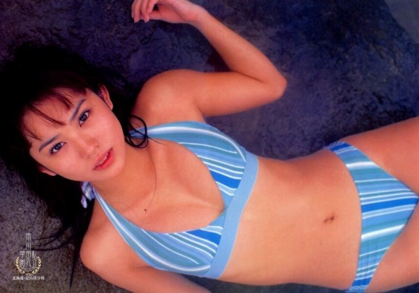 市川由衣 ビキニ画像!若い頃のかわいさがたまらない! 16枚目