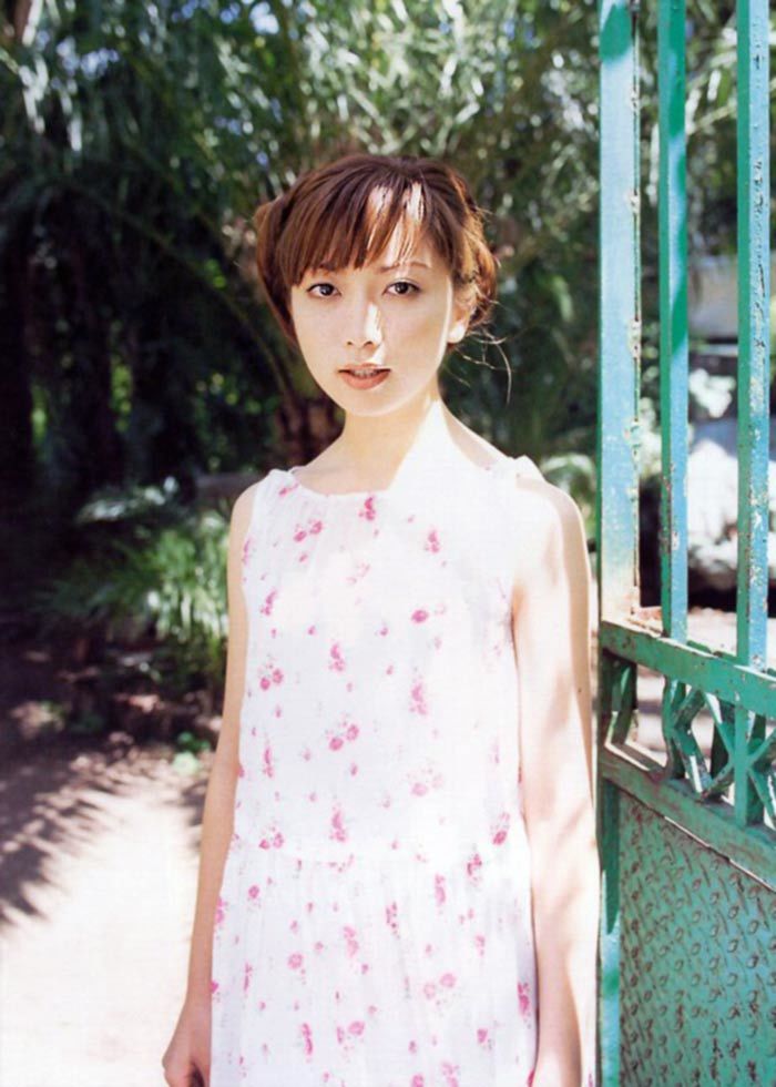 持田香織 グラビア画像!若い頃のかわいさがたまらない! 3枚目
