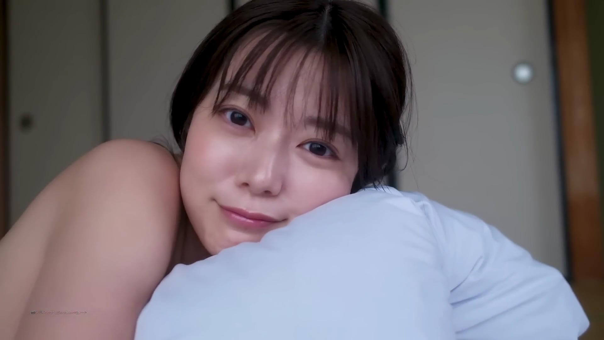 栗原もみじ最新写真集『ありのままで』出し惜しみなしの全力解放ボディを徹底解剖! 5枚目