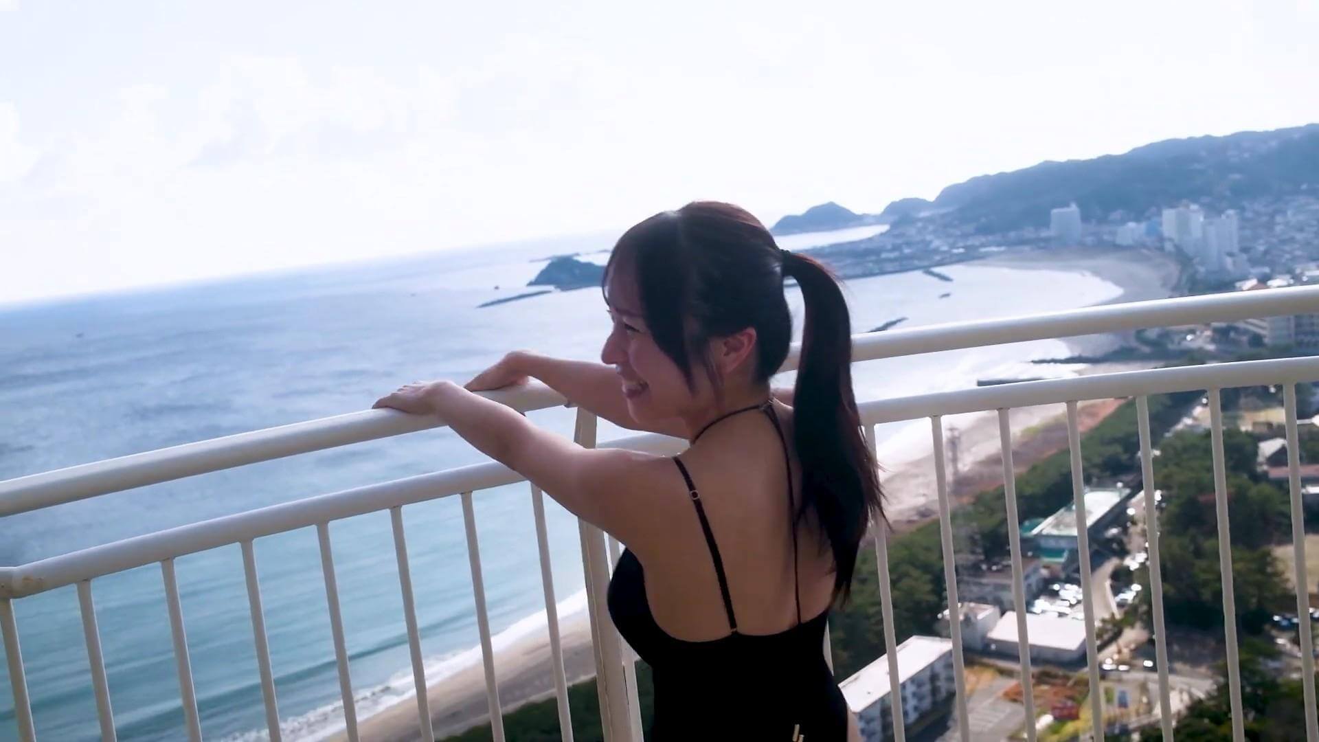 大嶋みくの水着グラビアが凄すぎる!145cm×Hカップの極上ボディに迫る『NEXT STAGE』 24枚目