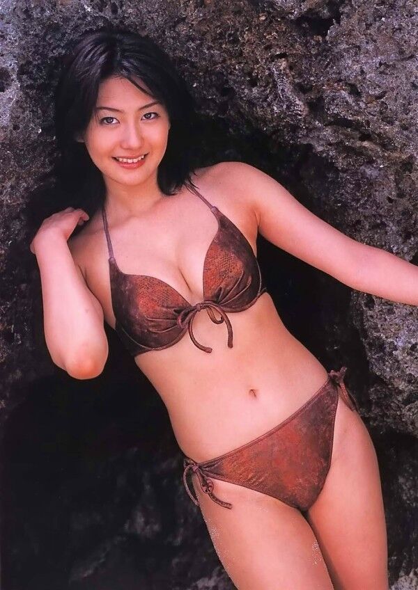 矢吹春奈 ビキニ画像!若い頃の抜群スタイルがたまらない! 23枚目