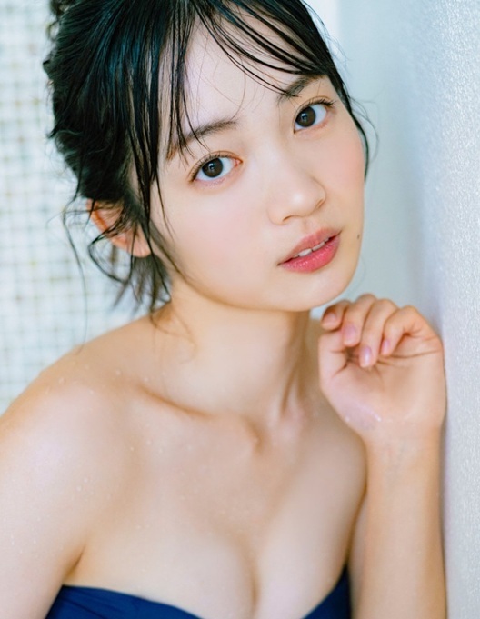 瀬良かのん 最新グラビア水着画像 2枚目