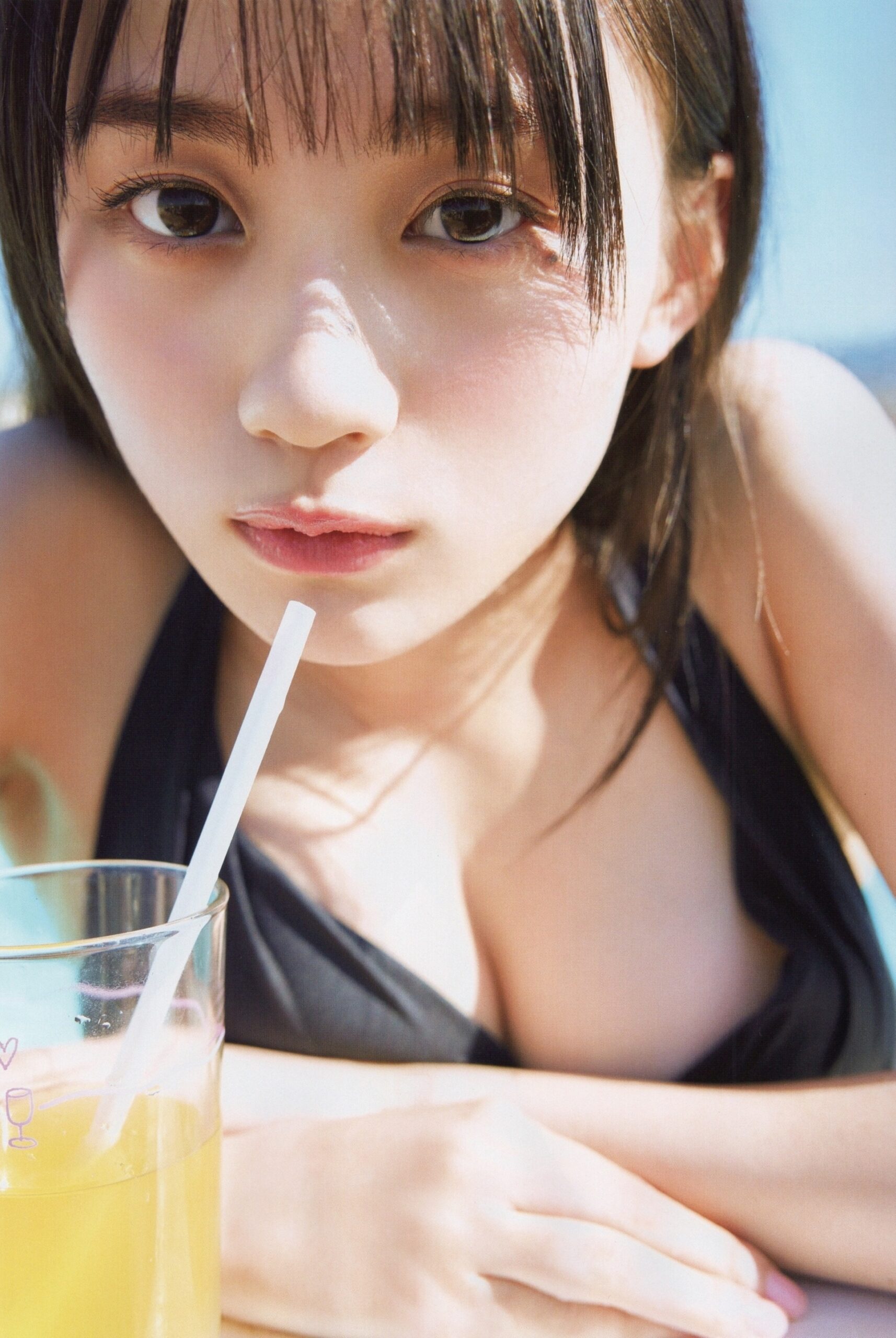 川﨑桜(かわさきさくら)グラビア水着画像 6枚目