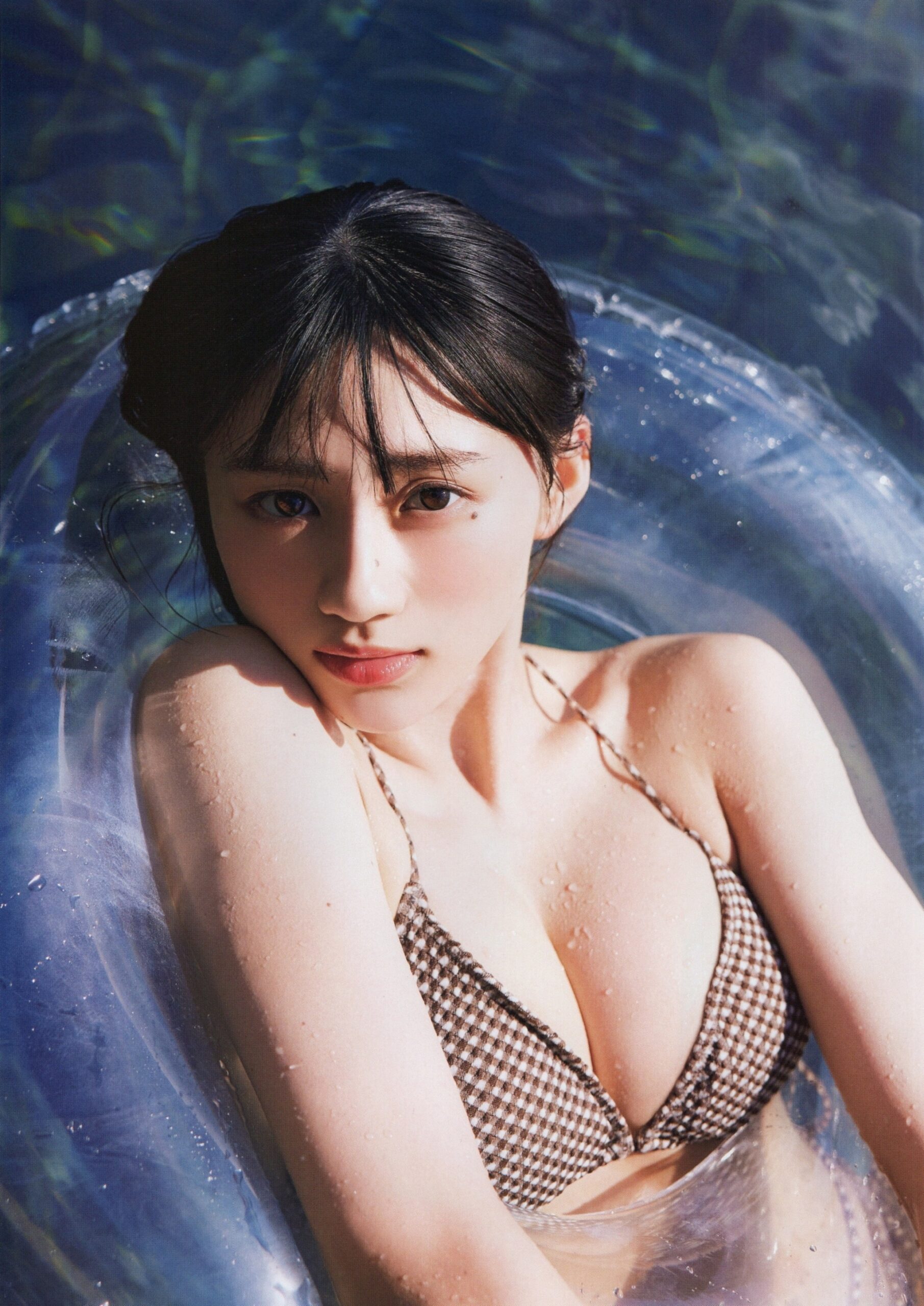 川﨑桜(かわさきさくら)グラビア水着画像 13枚目