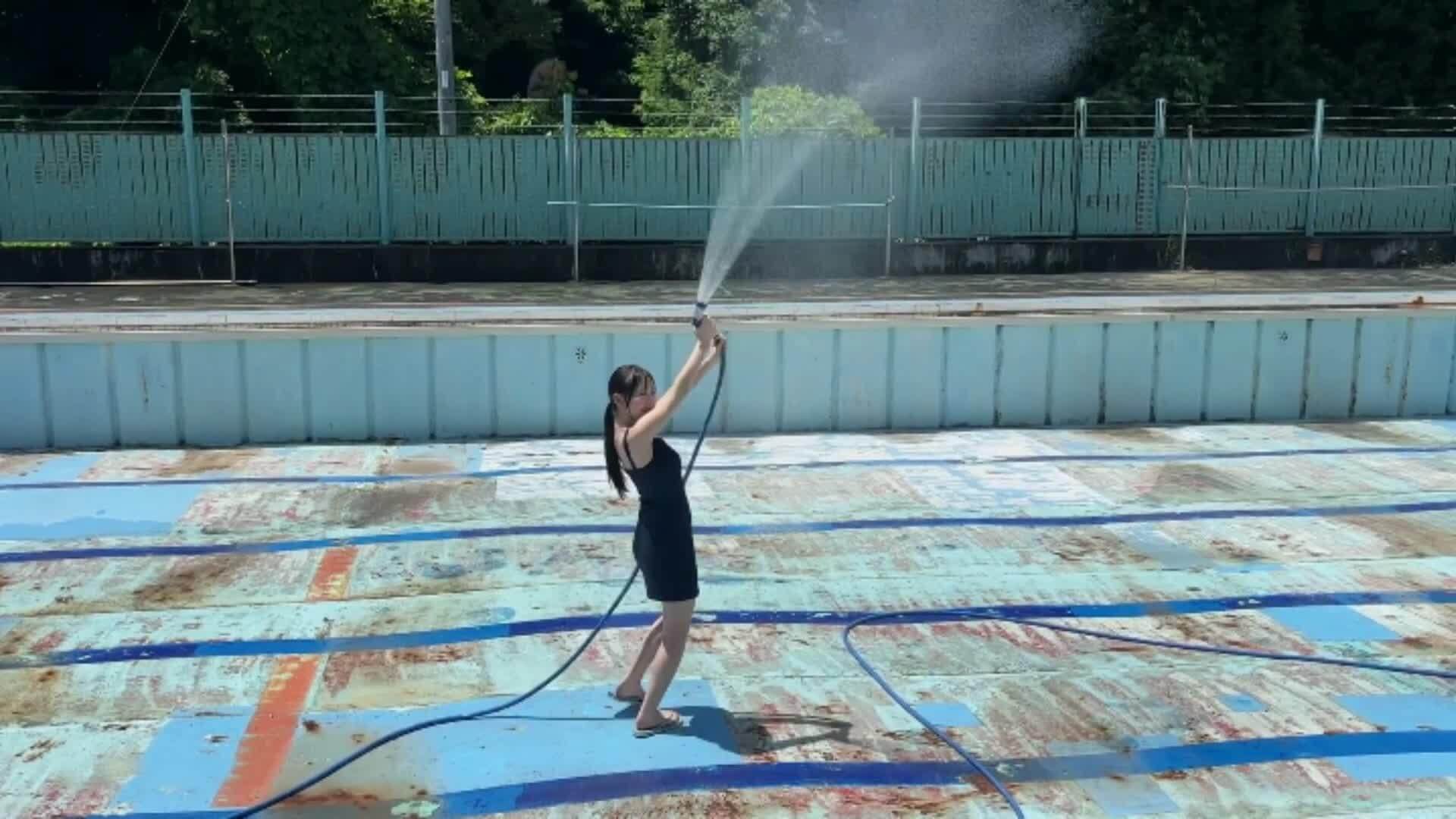 榎本彩乃 最新グラビア水着画像 12枚目