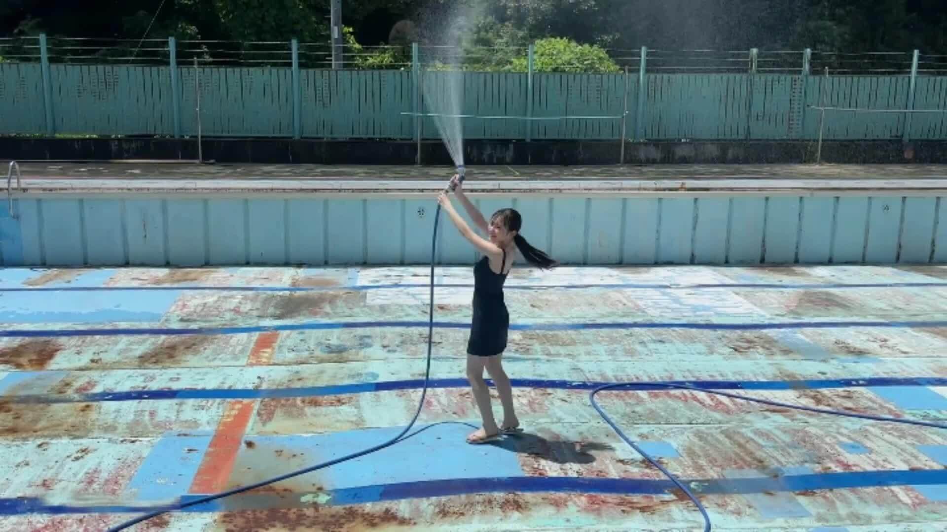 榎本彩乃 最新グラビア水着画像 13枚目