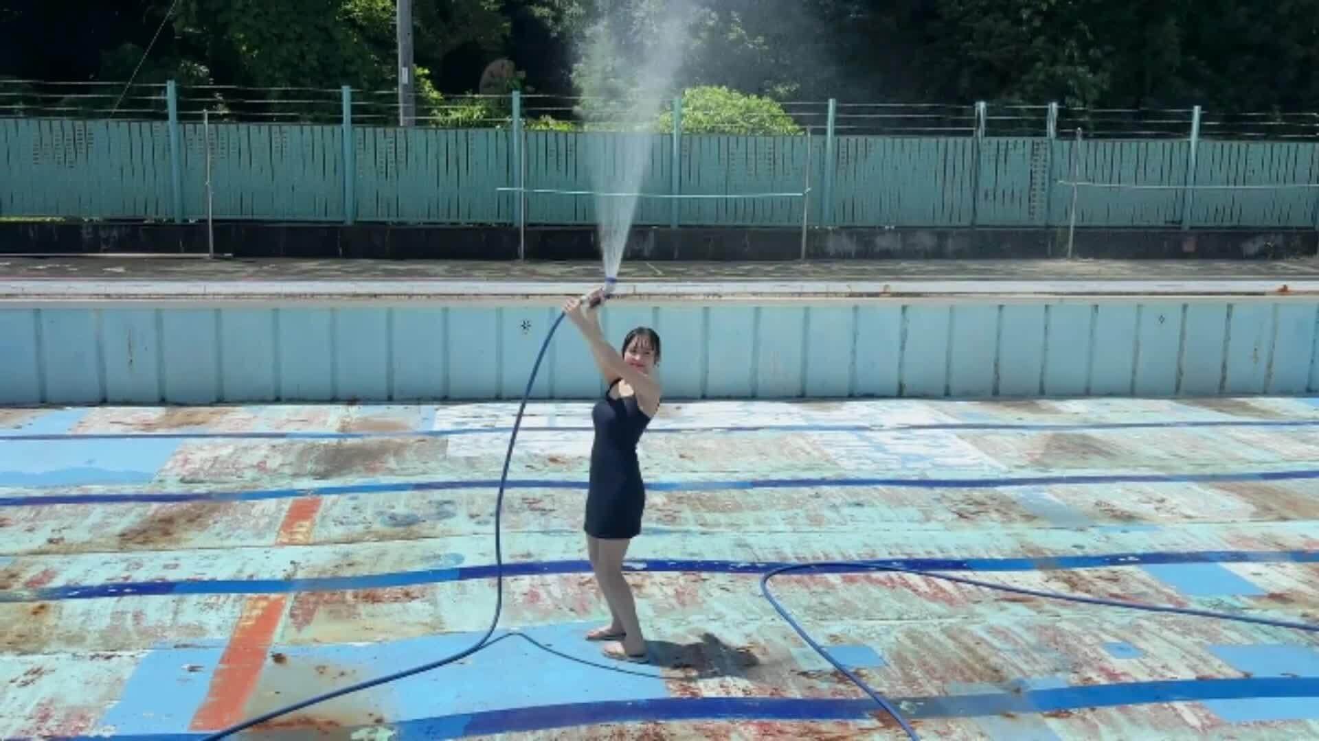 榎本彩乃 最新グラビア水着画像 20枚目