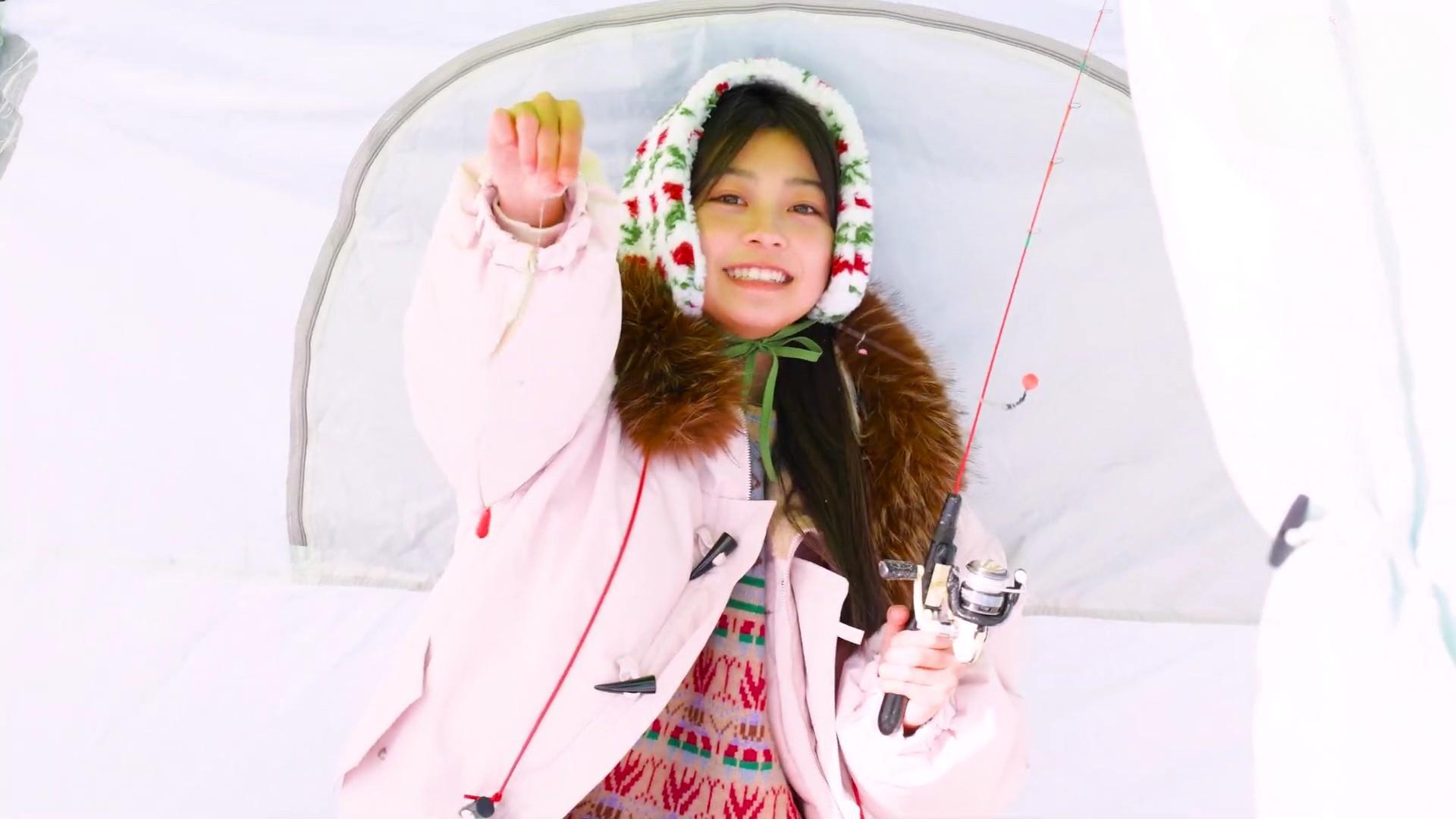 稲光亜依 雪景色水着がたまらない制コレGP 6枚目