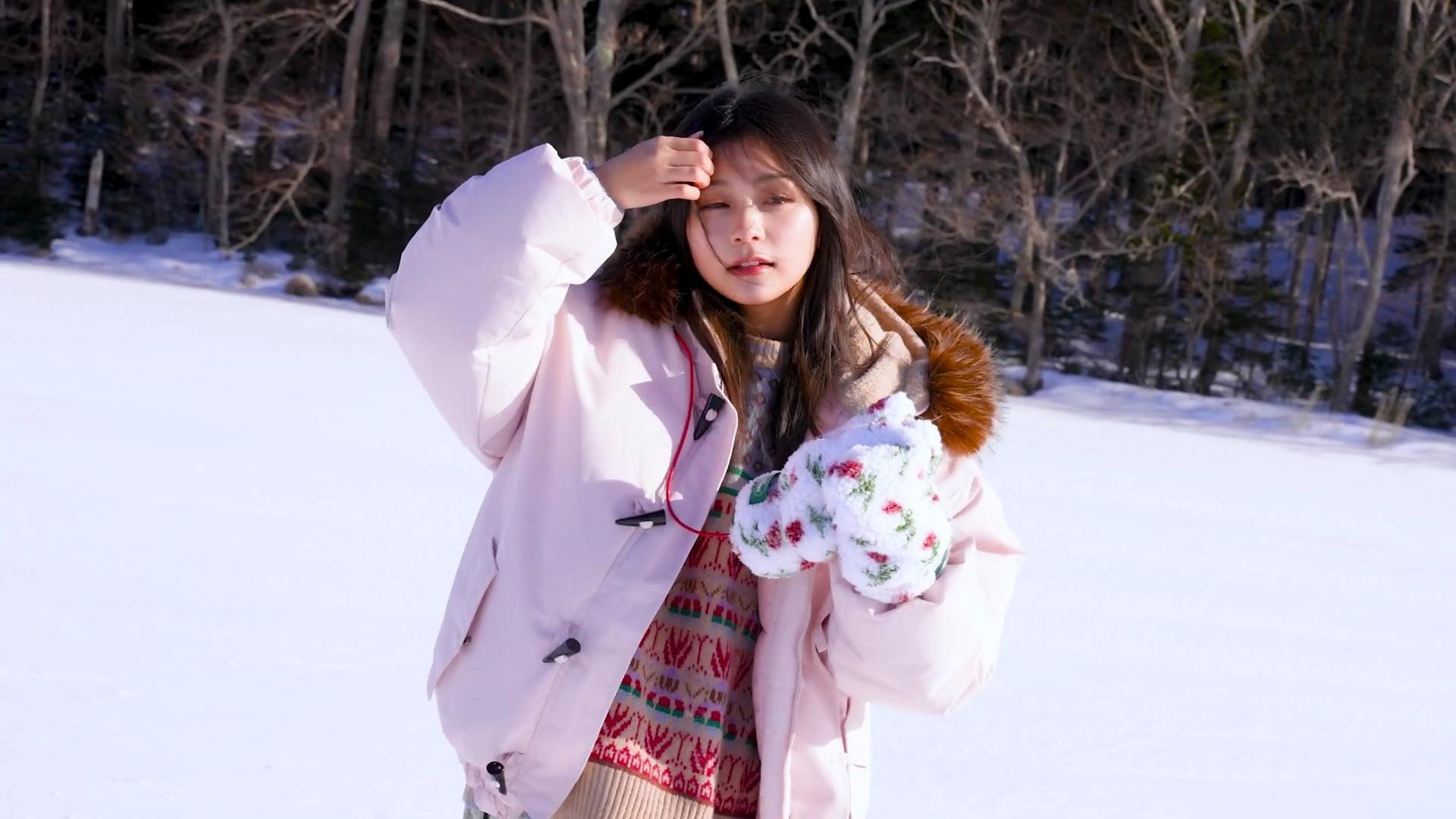 稲光亜依 雪景色水着がたまらない制コレGP 28枚目