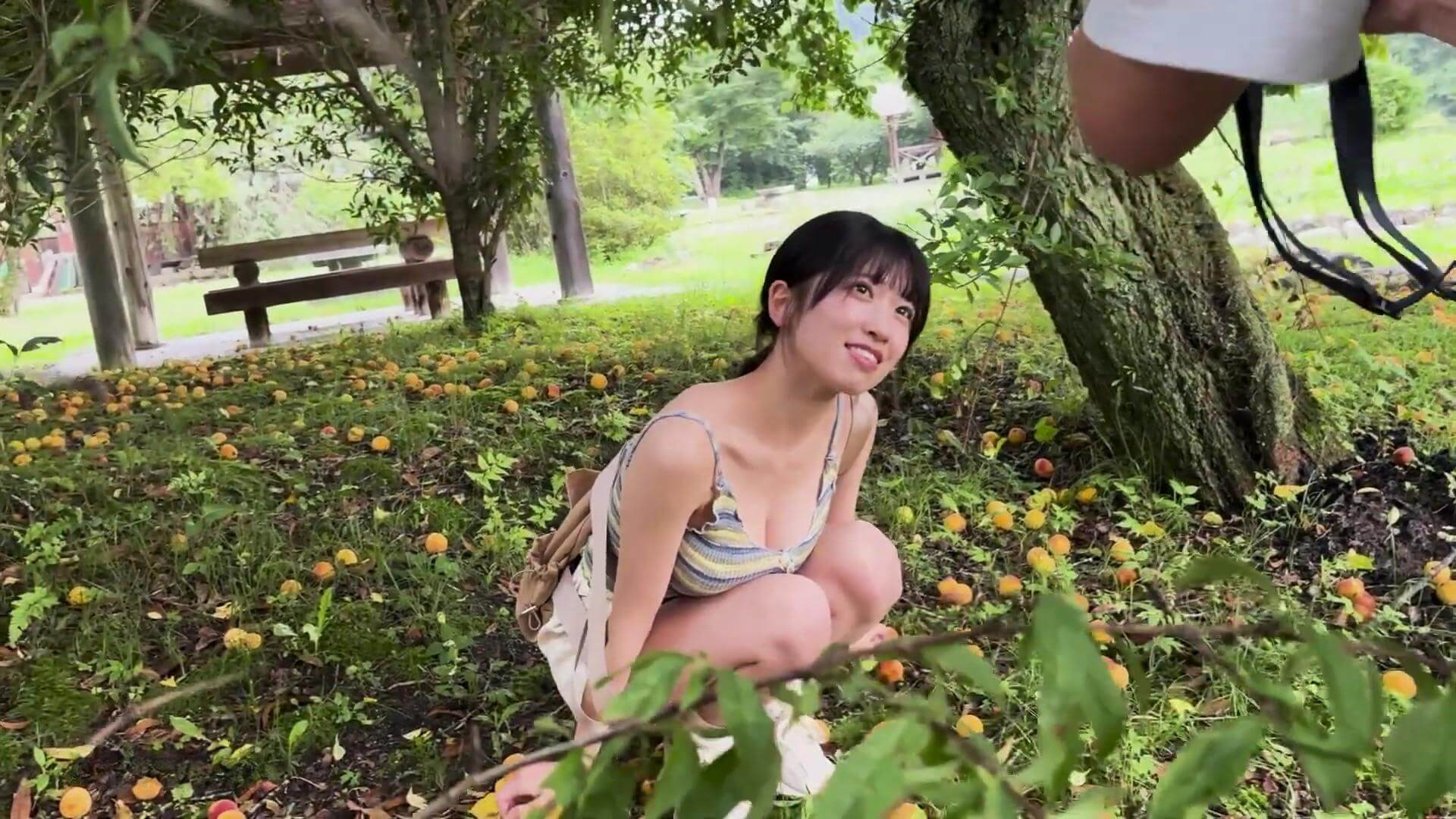 小柴あいり、圧巻の豊満ボディ解禁!週プレ再登場の極上水着グラビアを見逃すな 14枚目