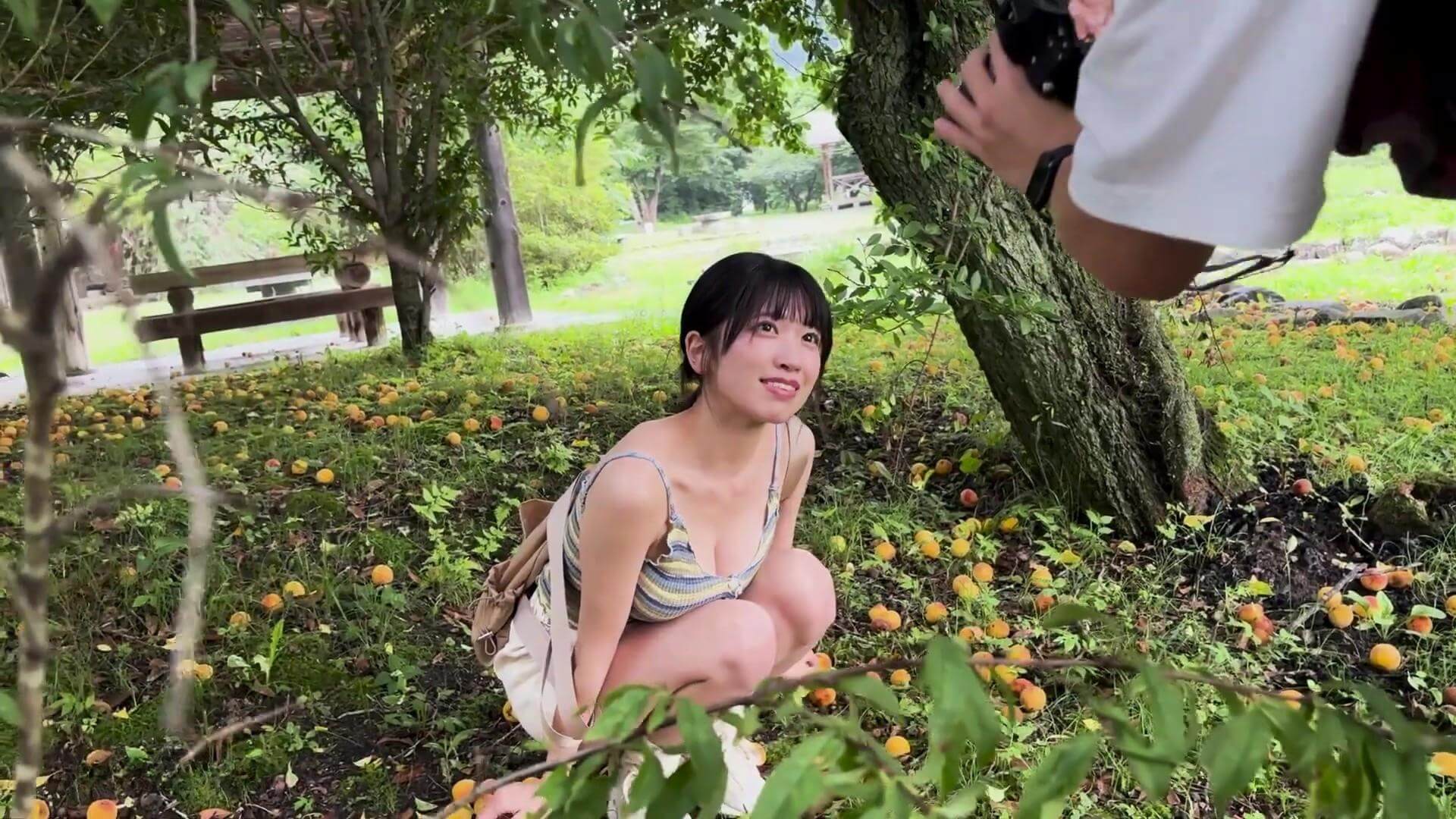 小柴あいり、圧巻の豊満ボディ解禁!週プレ再登場の極上水着グラビアを見逃すな 15枚目