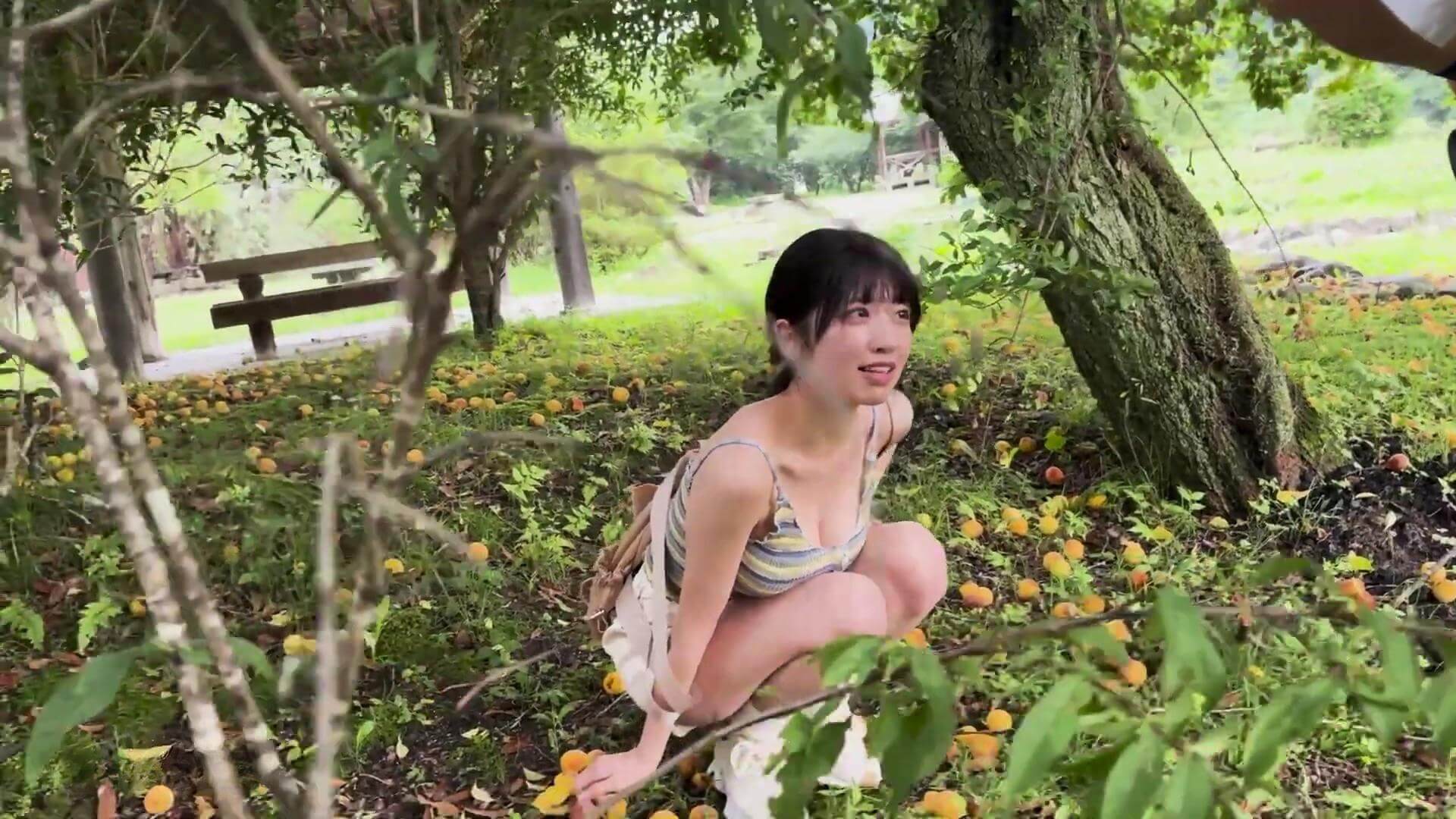 小柴あいり、圧巻の豊満ボディ解禁!週プレ再登場の極上水着グラビアを見逃すな 17枚目