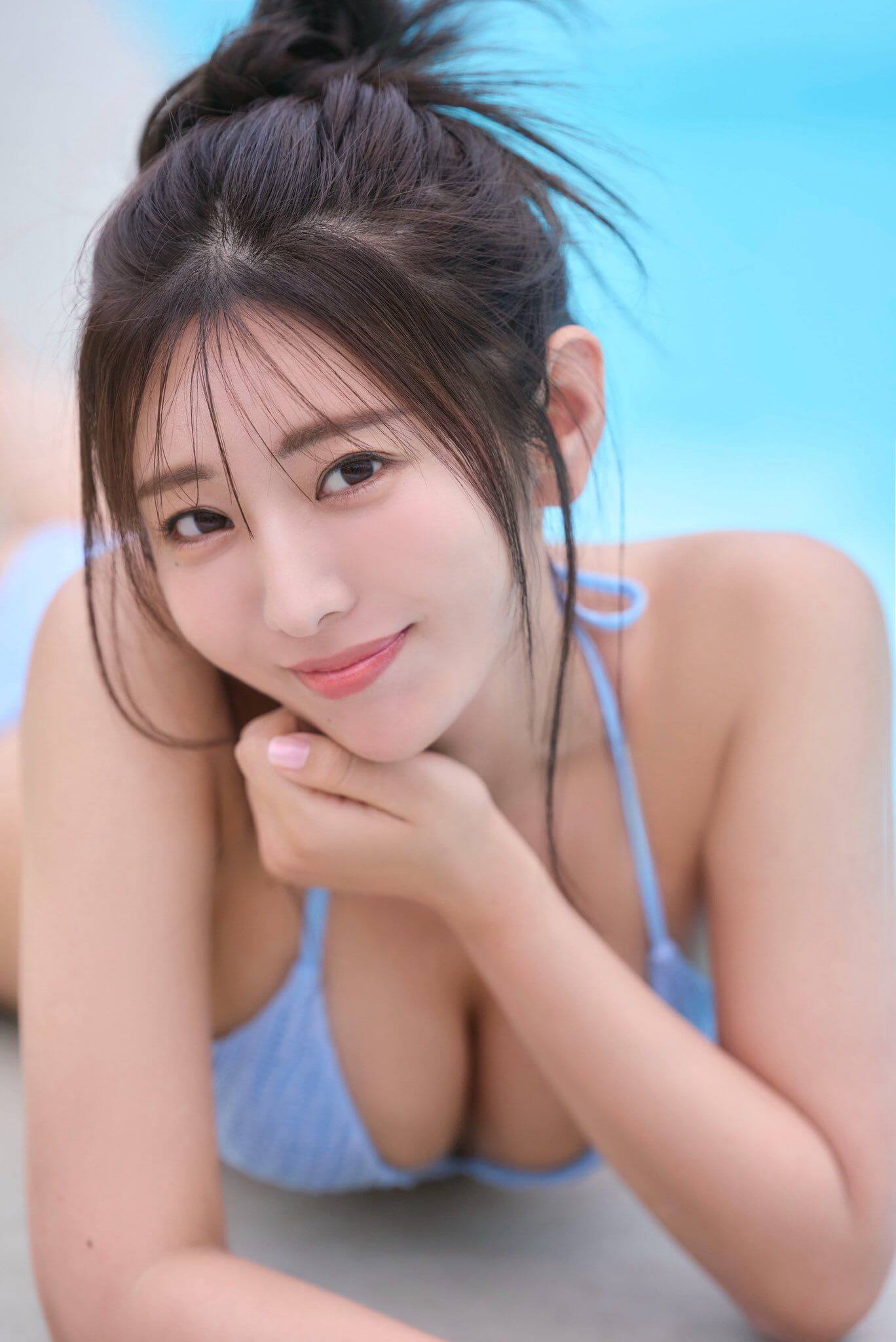 白戸ゆめの 最新グラビア水着画像 2枚目