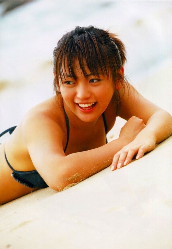 江川有未 ビキニ画像!若い頃のかわいさと美スタイルがたまらない! 12枚目
