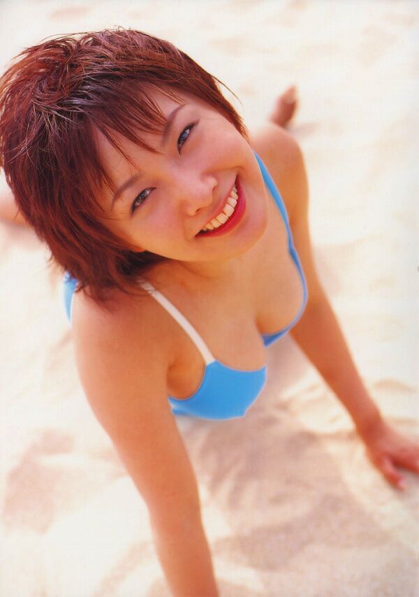 長澤奈央 ビキニ画像!若い頃のかわいさと抜群スタイルがたまらない! 8枚目