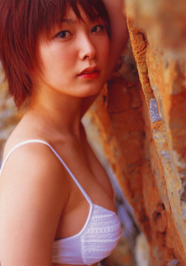 長澤奈央 ビキニ画像!若い頃のかわいさと抜群スタイルがたまらない! 25枚目