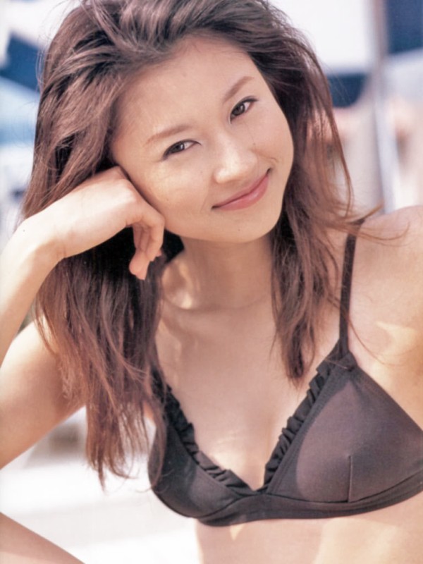 菊川怜 ビキニ画像!若い頃の美しさと抜群スタイルがたまらない! 6枚目