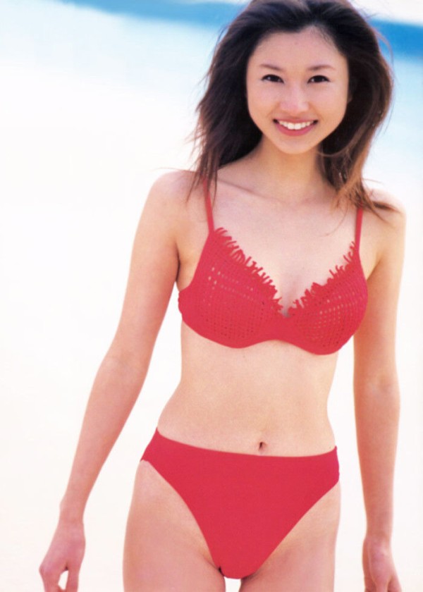 菊川怜 ビキニ画像!若い頃の美しさと抜群スタイルがたまらない! 10枚目