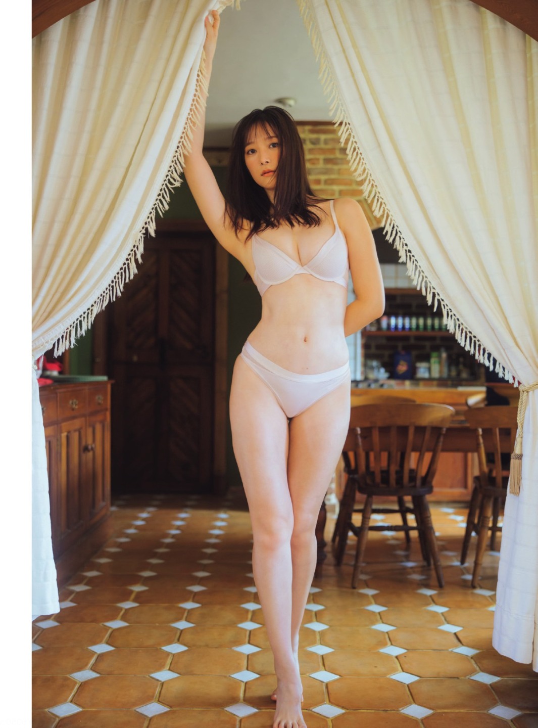 FLASHPrime No.1786 山崎あみ グラビアの続き 2枚目