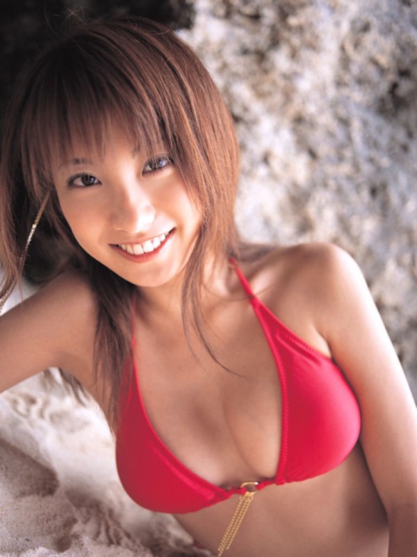 山本梓 ビキニ画像!若い頃のかわいさと抜群スタイルがたまらない! 20枚目
