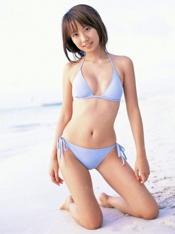 山本梓 ビキニ画像!若い頃のかわいさと抜群スタイルがたまらない! 24枚目