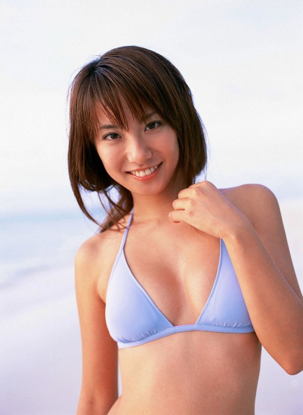 山本梓 ビキニ画像!若い頃のかわいさと抜群スタイルがたまらない! 27枚目