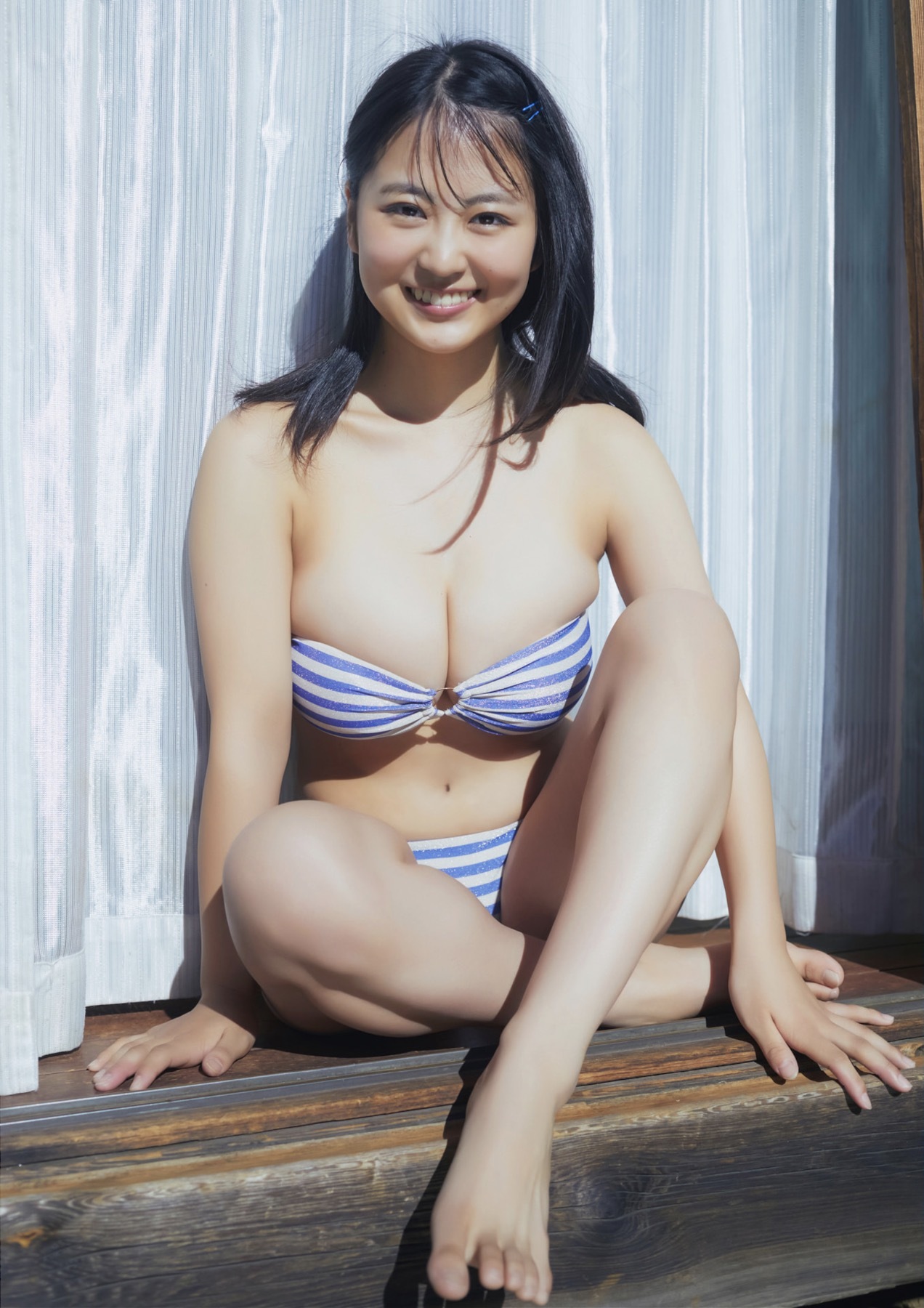 福井梨莉華「りりか、二十歳、冬。」 BRODYデジタル写真集 2枚目
