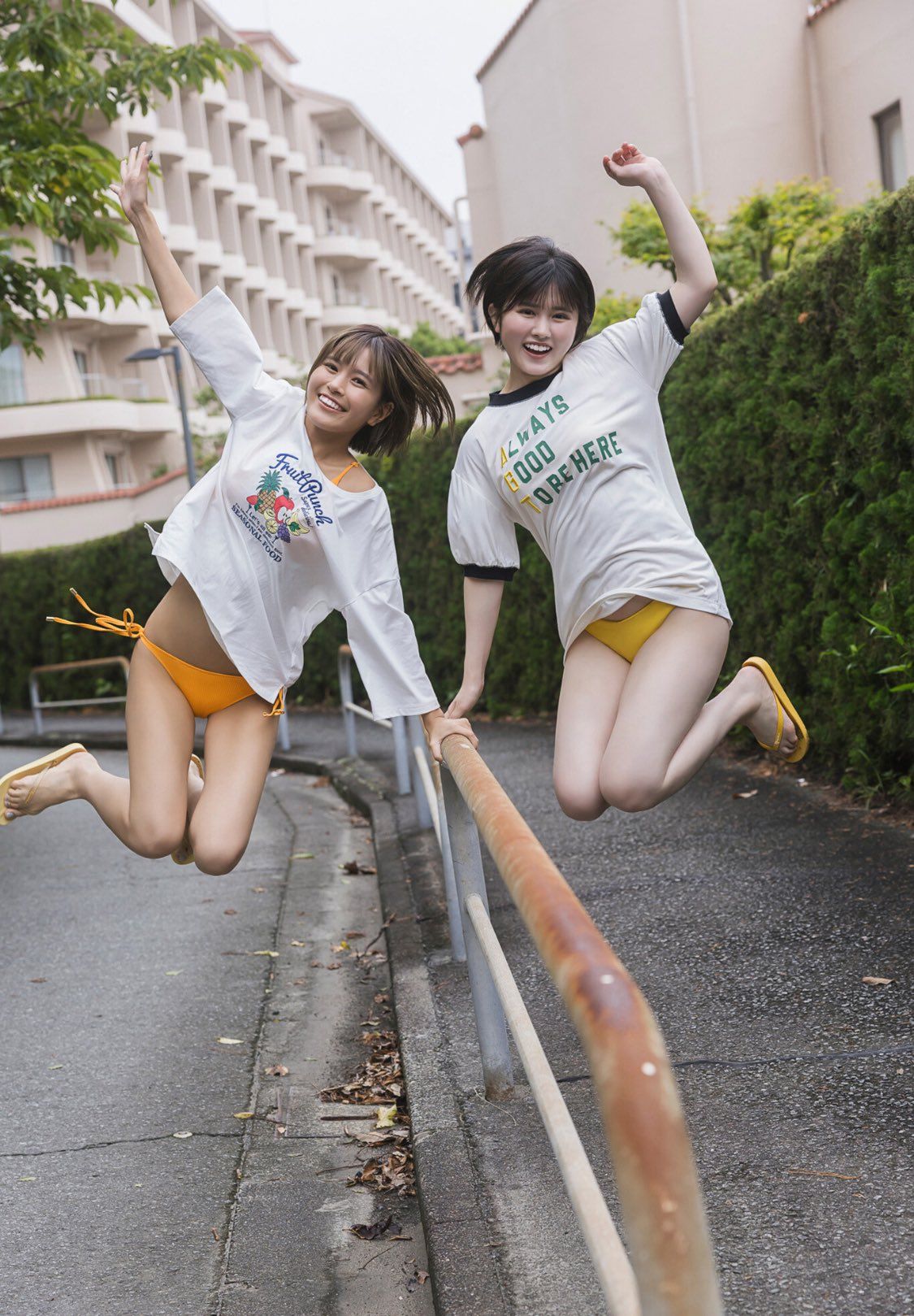 夏芽すずと池田レイラの魅力的な水着グラビア 23枚目