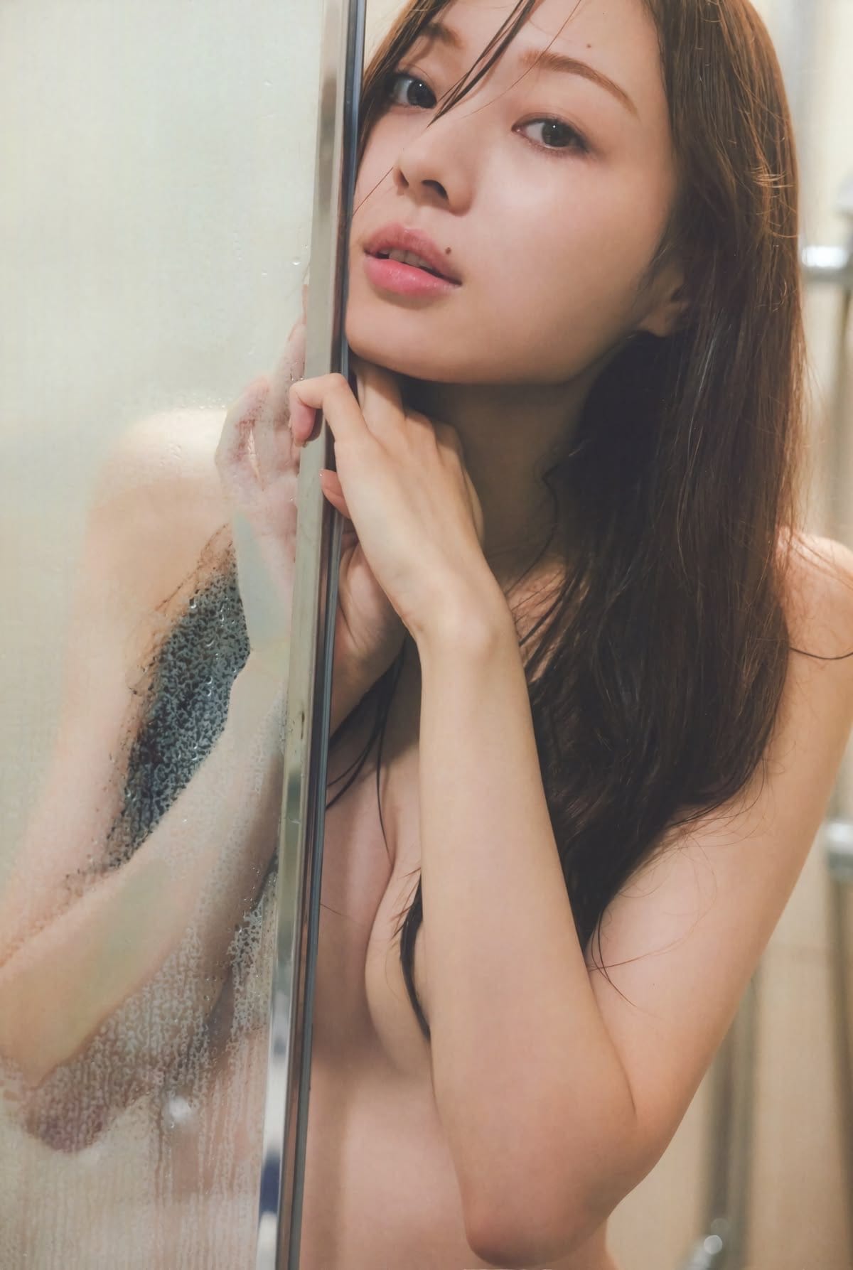 梅澤美波(うめざわみなみ)グラビア水着画像 6枚目