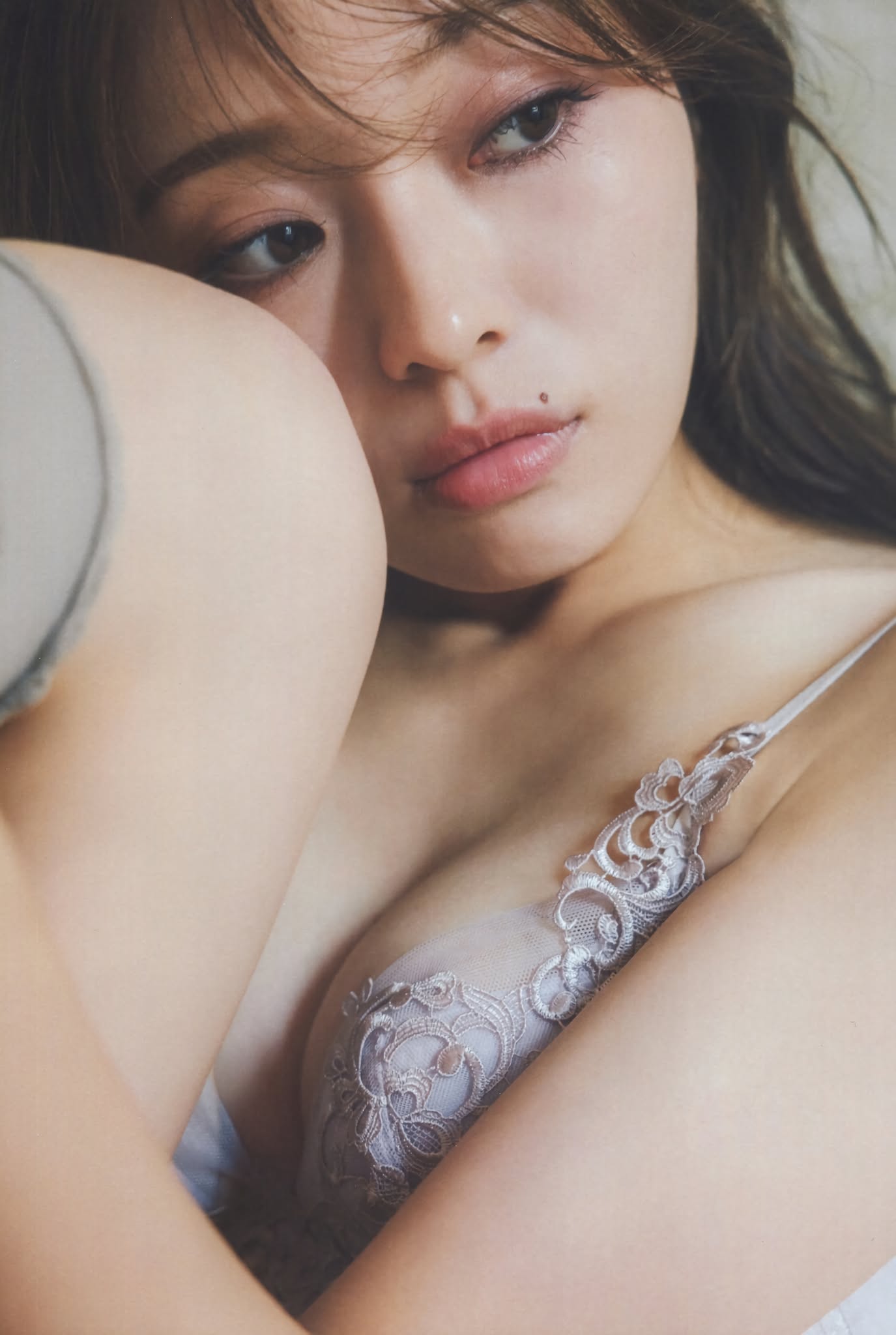 梅澤美波(うめざわみなみ)グラビア水着画像 13枚目