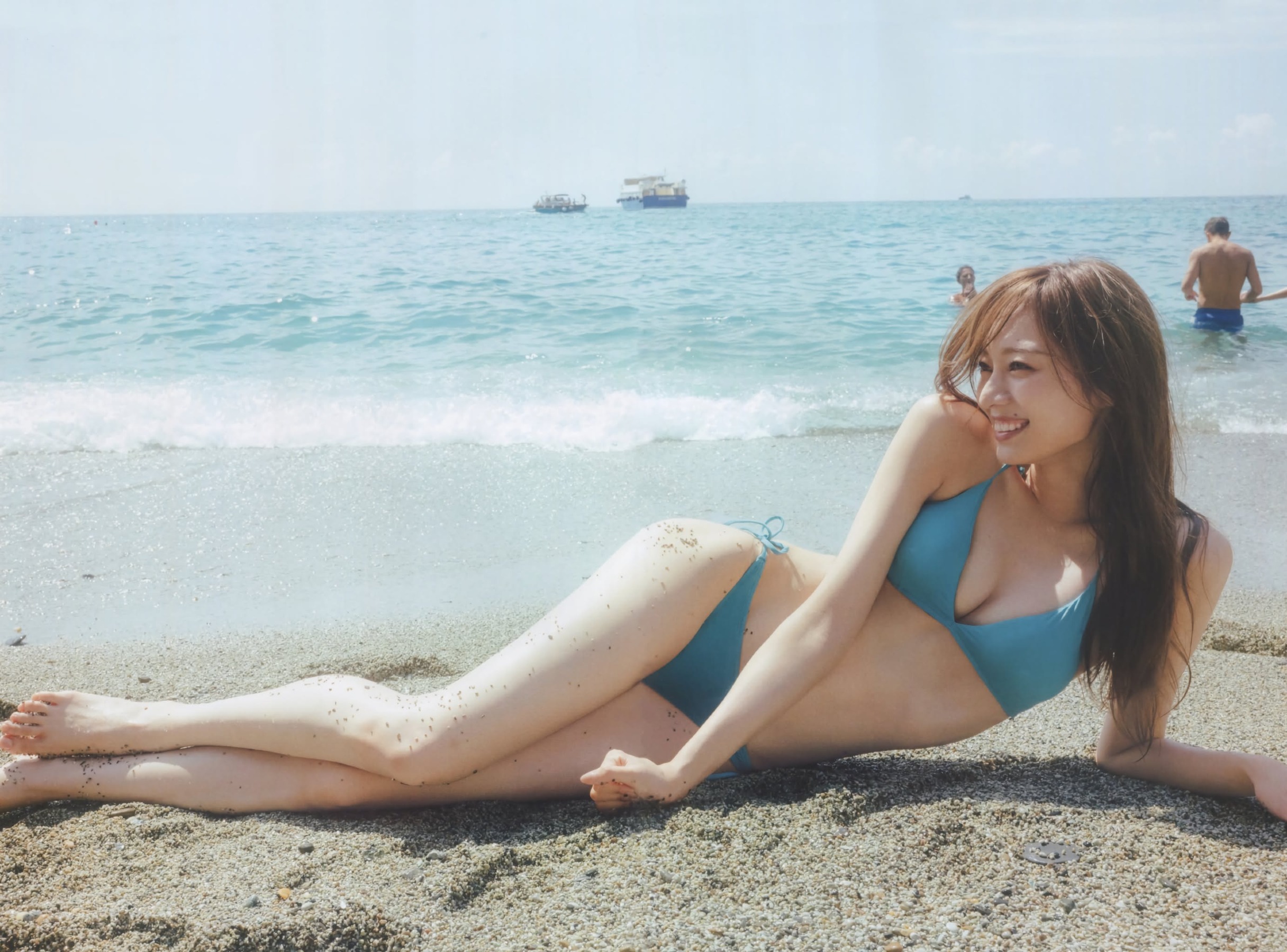梅澤美波(うめざわみなみ)グラビア水着画像 18枚目