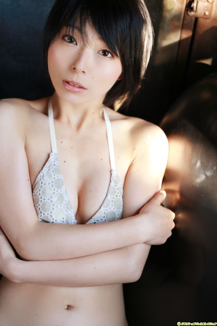 里中あや ビキニ画像!若い頃のかわいさと美スタイルがたまらない! 22枚目