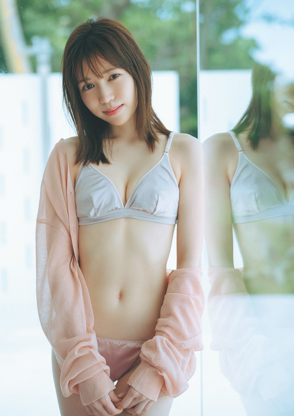 運上弘菜, Weekly Playboy 2024 No.39 (週刊プレイボーイ 2024年39号) 9枚目