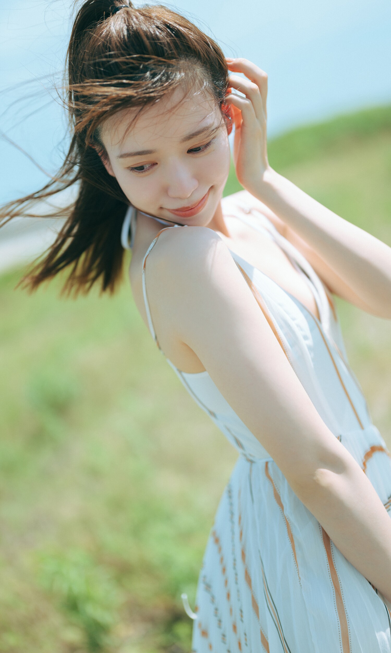 運上弘菜 水着グラビア画像 16枚目