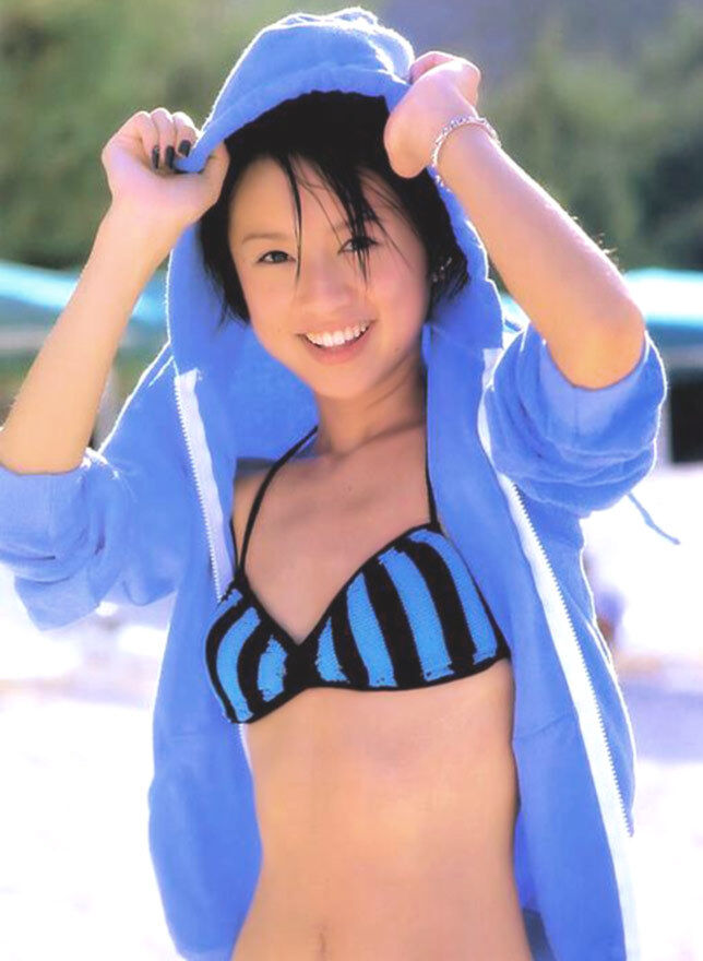 鈴木亜美 グラビア画像!若い頃のかわいさと美スタイルがたまらない! 22枚目