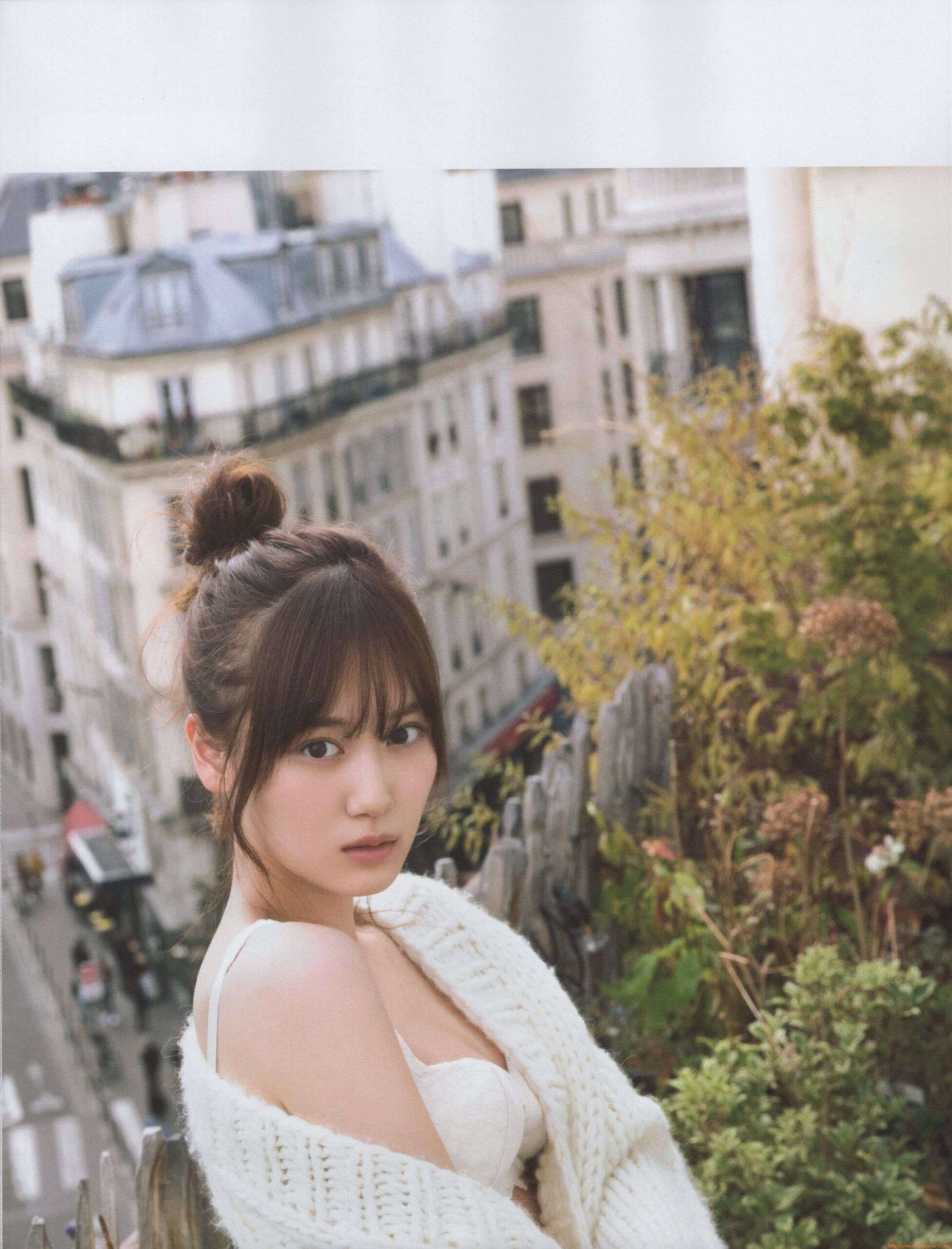 山下美月、魅力溢れる水着姿でファンを魅了!乃木坂46の輝く星 25枚目