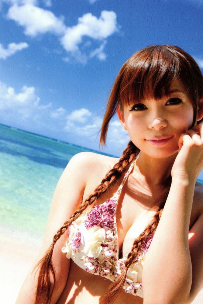 中川翔子 ビキニ画像!若い頃のかわいさと美スタイルがたまらない! 4枚目