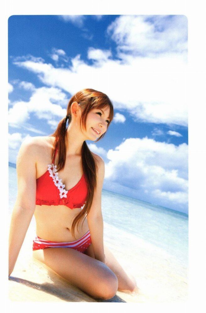 中川翔子 ビキニ画像!若い頃のかわいさと美スタイルがたまらない! 13枚目