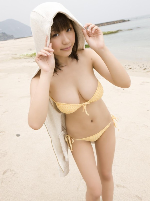 西田麻衣 ビキニ画像!若い頃のかわいさと抜群スタイルがたまらない! 24枚目