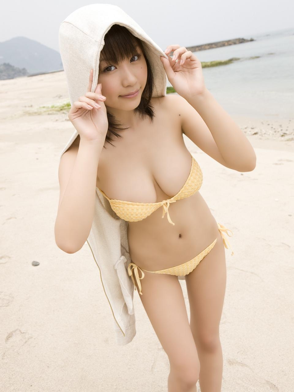 西田麻衣 ビキニ画像!若い頃のかわいさと抜群スタイルがたまらない! 27枚目