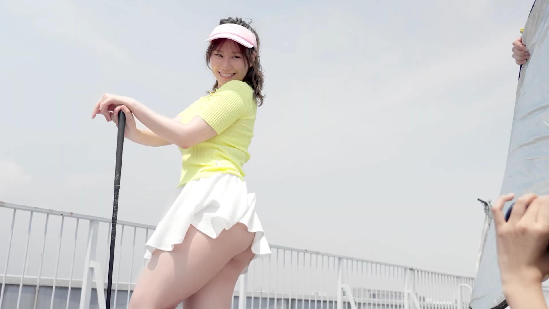 元NMB48石田優美の水着グラビア!抜群のプロポーションを徹底解剖 11枚目