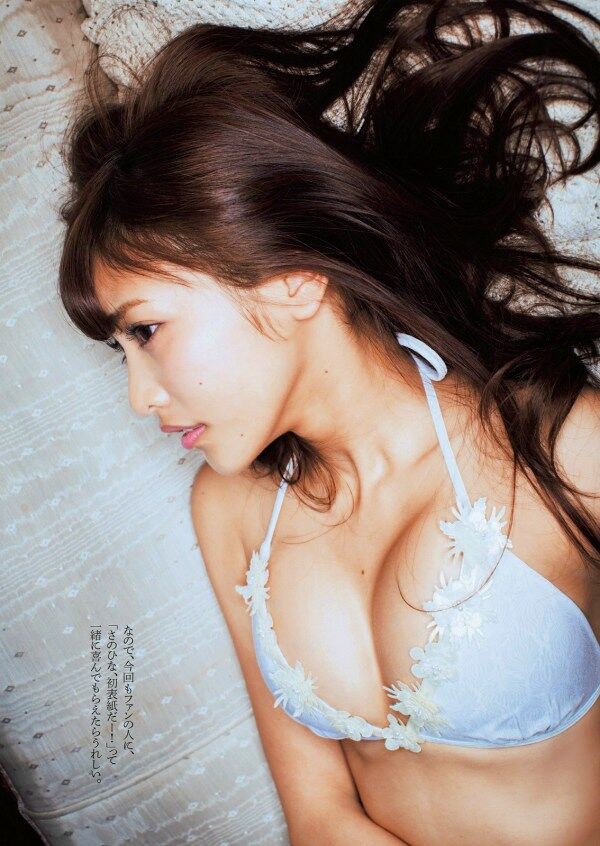 佐野ひなこ ビキニ画像!若い頃のかわいさと抜群スタイルがたまらない! 25枚目